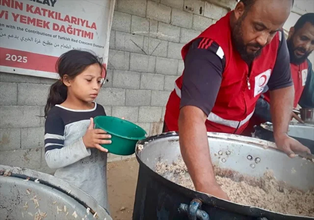 Türk Kızılayı Gazze'de Ateşkes Sonrası Yardımlarıyla Umut Oluyor