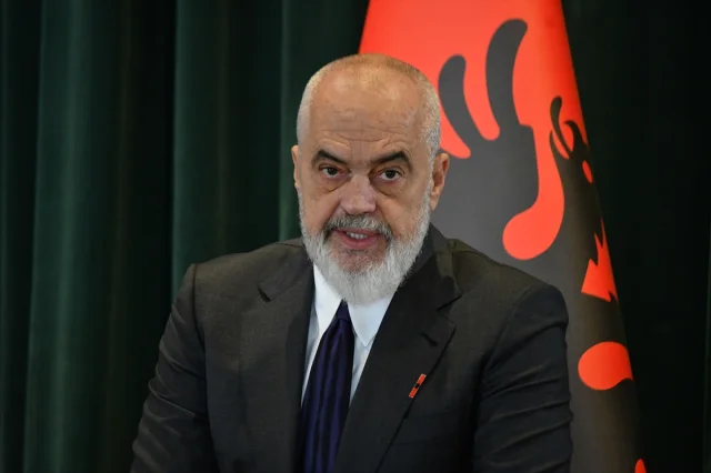 AB Komisyonu Başkanı Von der Leyen Arnavutluk'un Üyelik Sürecini Destekliyor