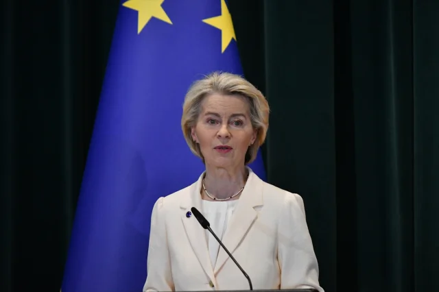 AB Komisyonu Başkanı Von der Leyen Arnavutluk'un Üyelik Sürecini Destekliyor