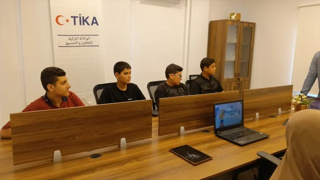 Lübnan'daki Filistinli Mülteciler İçin Eğitimde Yeni Dönem Başlıyor