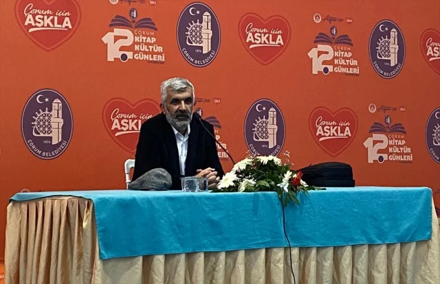 Yazar Ahmet Turgut'un Çorum'daki Söyleşisi Damgasını Vurdu