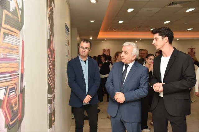 Manisa'nın Geleneksel Halı Motifleri Dijital Çağa Ayak Uyduruyor