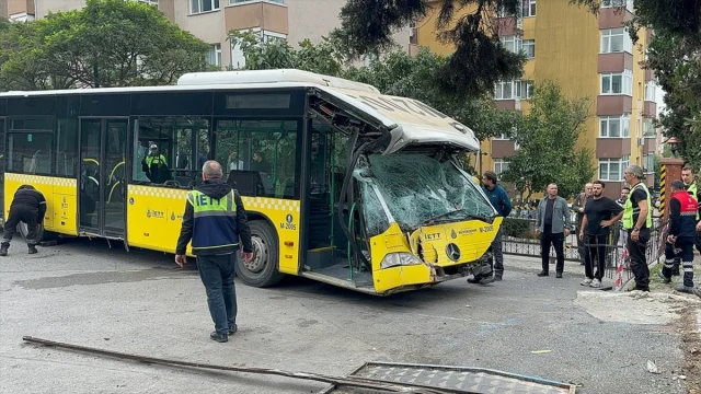 Üsküdar'da El Freni Çekilmeyen Otobüsün Şok Edici Kazası