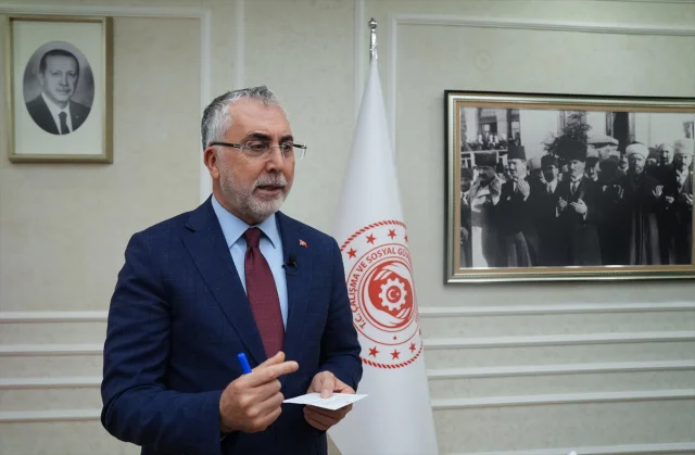 İŞKUR Gençlik Programı'nda 1 Milyon Gence Yenilikçi Fırsatlar