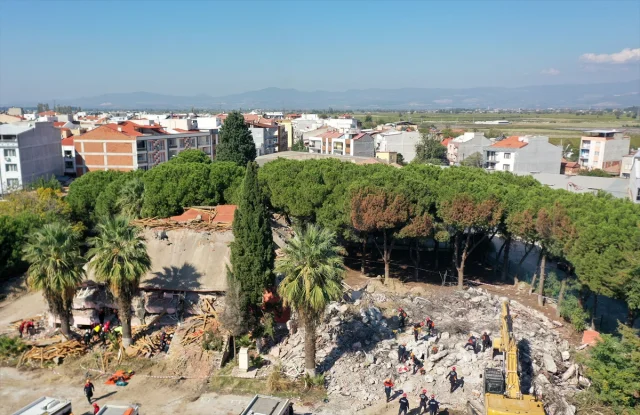 Manisa'da Gerçekleşen Deprem Tatbikatı Korkuttu