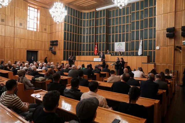 DEM Parti Lideri Tuncer Bakırhan TBMM'de Kritik Mesajlar Verdi