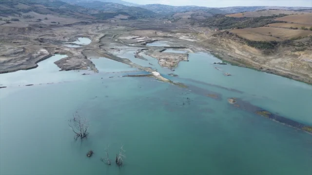 Tekirdağ'da Naip Barajı'nın Durumu Endişe Veriyor