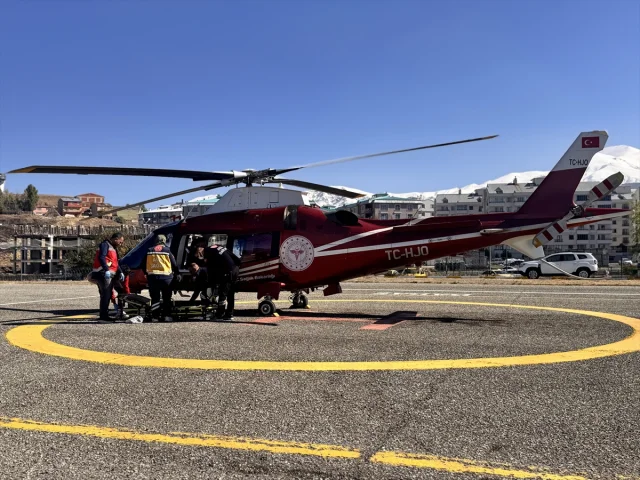 Erzurum'da Helikopter Destekli Heyecanlı Kurtarma Operasyonu