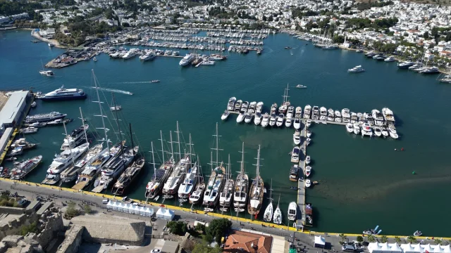 Bodrum Boat Show'da Lüks Yatlar Göz Kamaştırıyor