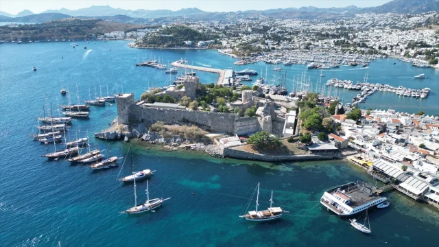 Bodrum Boat Show'da Lüks Yatlar Göz Kamaştırıyor
