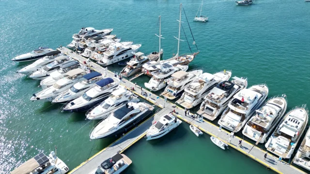 Bodrum Boat Show'da Lüks Yatlar Göz Kamaştırıyor