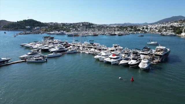 Bodrum Boat Show'da Lüks Yatlar Göz Kamaştırıyor