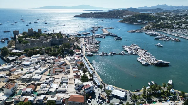 Bodrum Boat Show'da Lüks Yatlar Göz Kamaştırıyor
