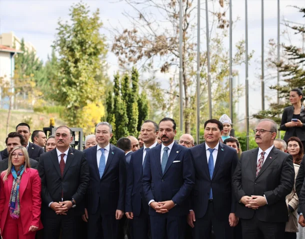Kürşad Zorlu'dan Türk Dünyasına Yönelik Büyük Çağrı