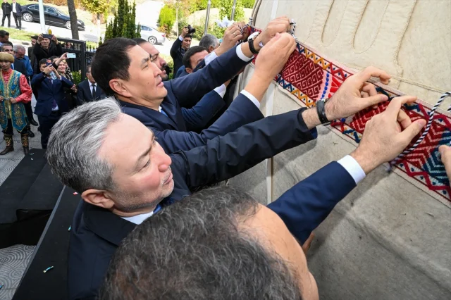 Kazak Yurt Çadırı Ankara'da Büyüleyici Törenle Açıldı
