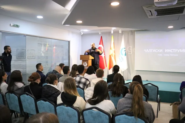 Üsküp'te Kültürleri Buluşturan Müzik Atölyesi Açıldı