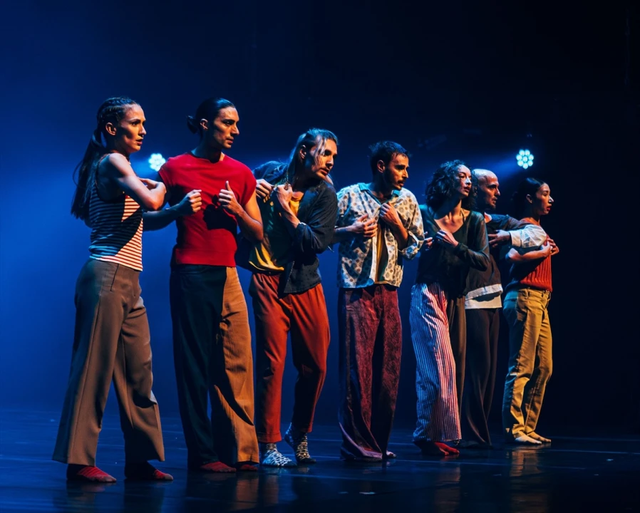 Modern Dans "Deliriyum" AKM'de İzleyicileri Büyüledi