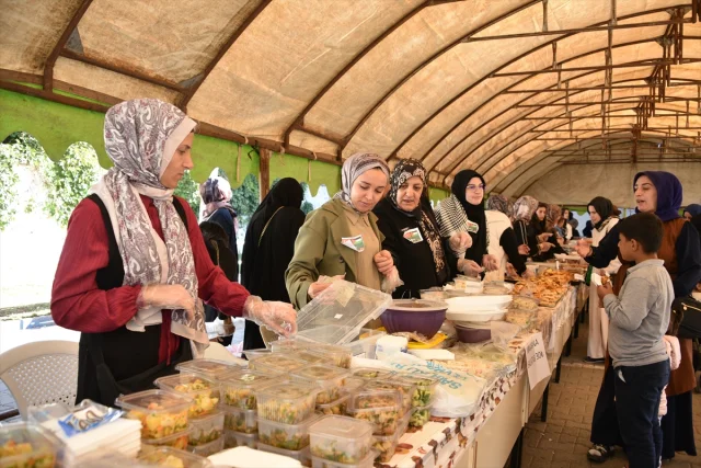 Şanlıurfa'da Gazze İçin Düzenlenen Kermes Büyük İlgi Gördü