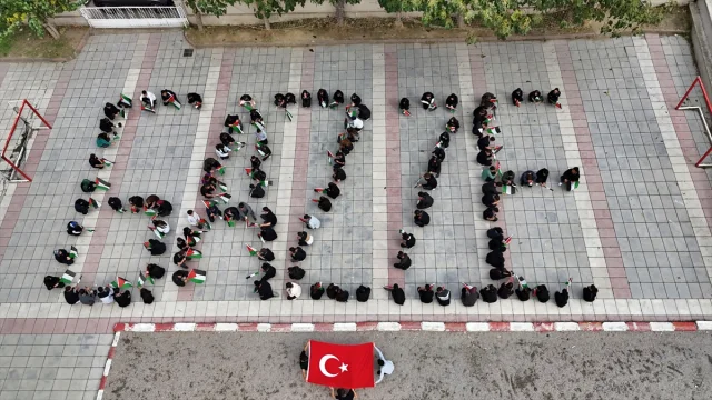 Samsunlu Öğrencilerden Gazze İçin Duygusal Koreografi