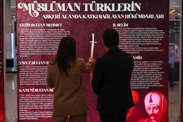 Türk-İslam Medeniyetine Açılan Pencere: Başkentte Açılan “Kırmızı Çehreliler” Sergisi
