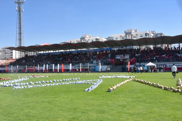 Spor Van Projesi Gençlere Umut Aşılıyor