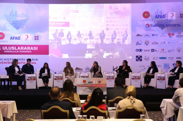 Elazığ'da Küresel Afet Direnç Kongresi Tamamlandı: Sıradışı Anlar ve Detaylar