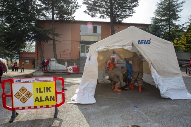 Bolu'da Gerçekçi Deprem Tatbikatı Heyecan Yarattı