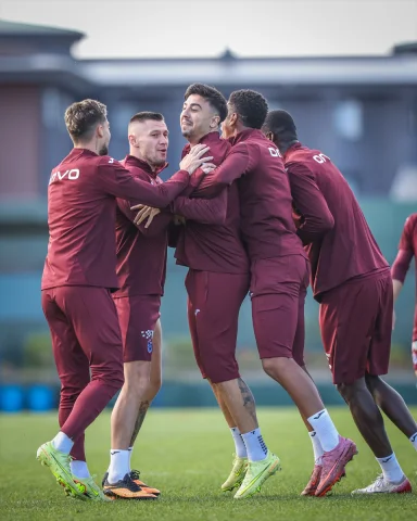Trabzonspor'un Zirve Yolculuğunda Kritik Rizespor Mücadelesi