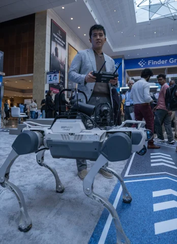 Robot Köpekler Yapay Zeka ile Dönüşüyor