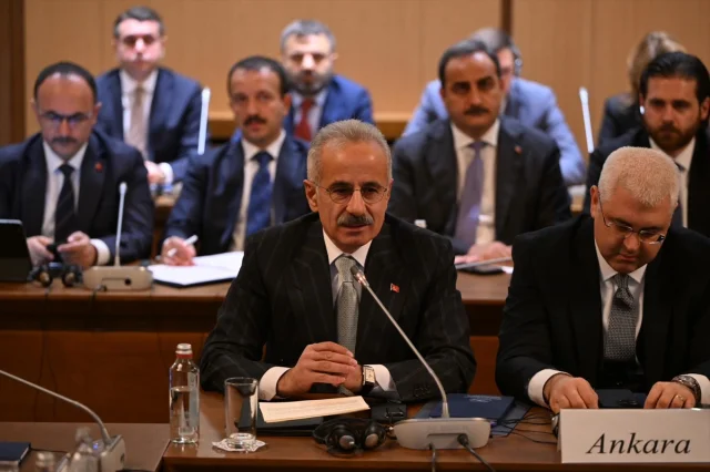Bakan Uraloğlu'ndan Güneydoğu Avrupa'da Stratejik Ulaştırma Vurgusu