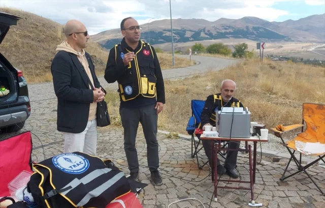 Erzurum'un tarihi tabyalarından 30 ülkeye telsizle seslendiler
