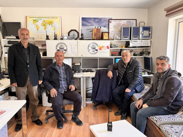 Erzurum'un tarihi tabyalarından 30 ülkeye telsizle seslendiler