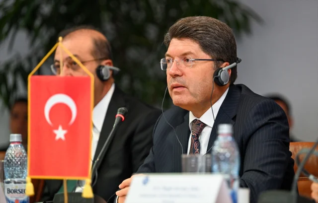 Adalet Bakanı Tunç Romanya'da: Terörle Mücadelede Güçlü Mesajlar Verdi
