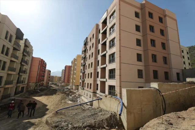 Hatay Belen'de Yeni Dönem: Afet Konutları Ve Ticaret Merkezi İnşaatında Sona Doğru