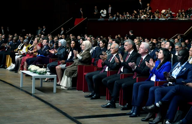 Emine Erdoğan'dan Kadın Liderliğine İlham Verici Mesaj