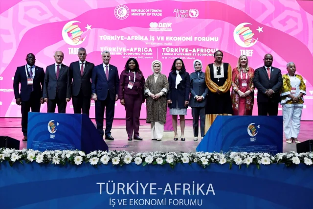 Emine Erdoğan'dan Kadın Liderliğine İlham Verici Mesaj