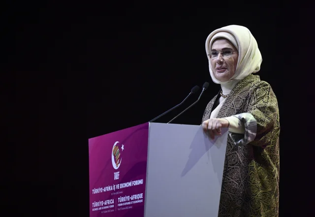 Emine Erdoğan'dan Kadın Liderliğine İlham Verici Mesaj