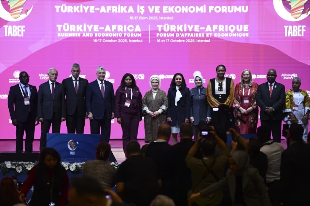 Emine Erdoğan'dan Kadın Liderliğine İlham Verici Mesaj