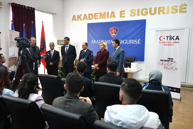 Türk Polisinden Arnavut Meslektaşlarına İnsan Kaynakları Eğitimi