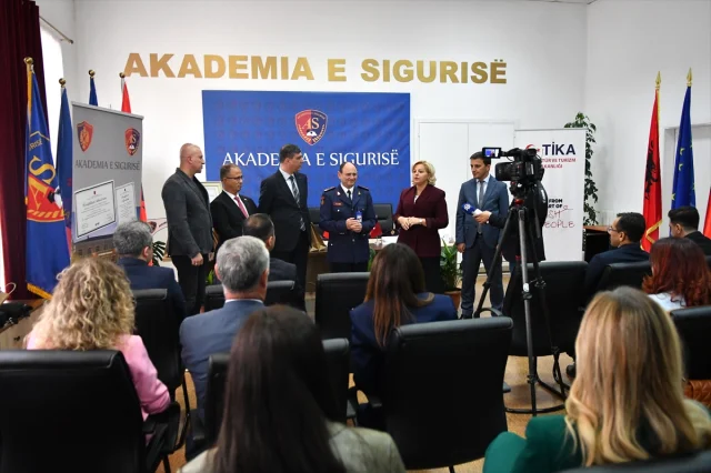 Türk Polisinden Arnavut Meslektaşlarına İnsan Kaynakları Eğitimi