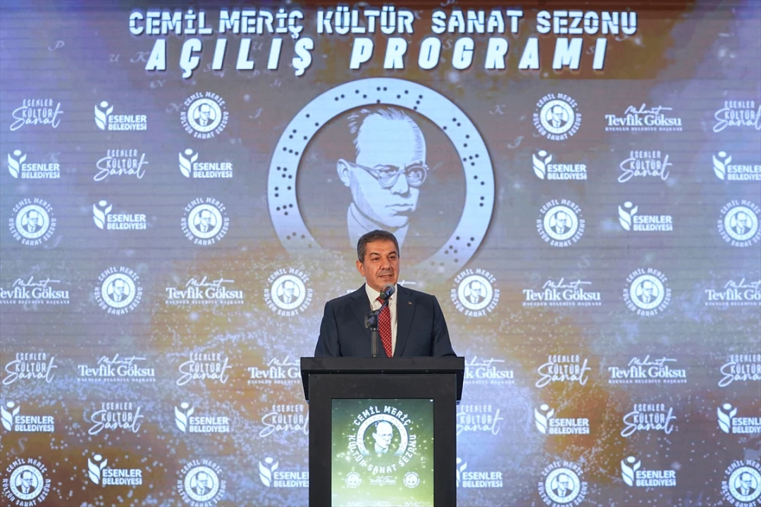 Esenler Belediyesi Cemil Meriç Kültür Sanat Sezonunu Açtı