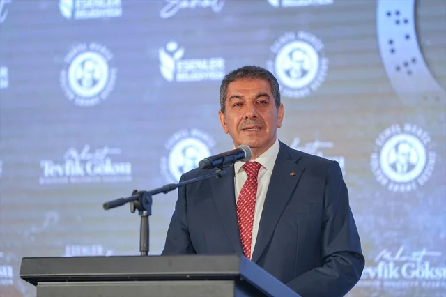 Esenler Belediyesi Cemil Meriç Kültür Sanat Sezonunu Açtı