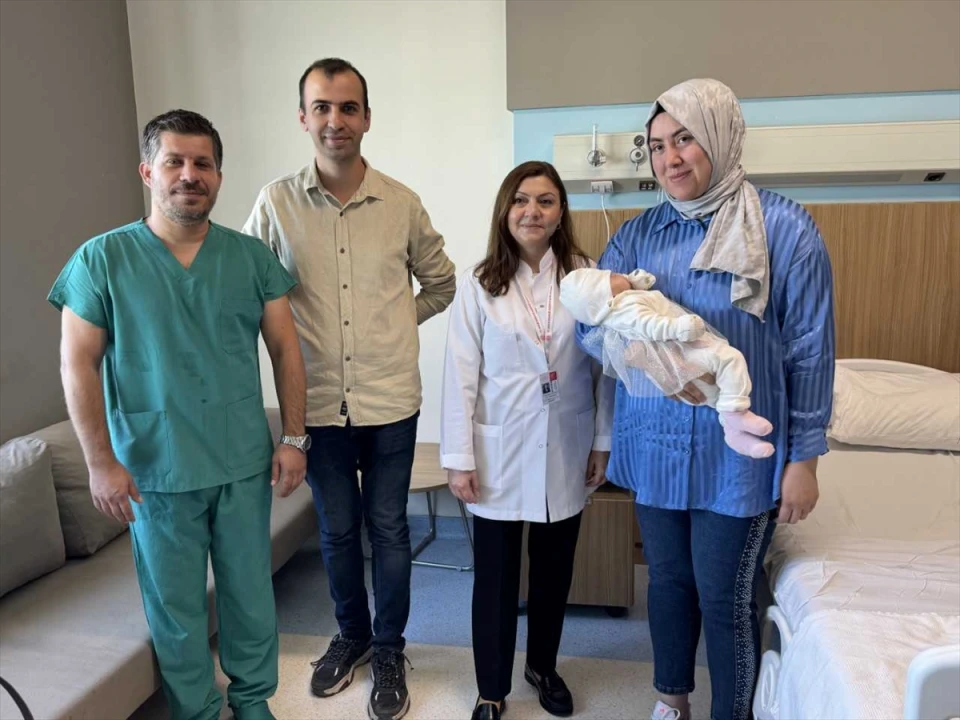 Eylül bebek doğuştan iman tahtası olmadan hayata tutundu