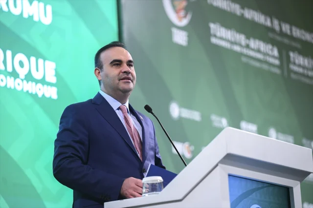 Bakan Kacır'dan Şaşırtan Açıklama: Afrika ile Neler Planlanıyor?