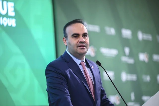 Bakan Kacır'dan Şaşırtan Açıklama: Afrika ile Neler Planlanıyor?