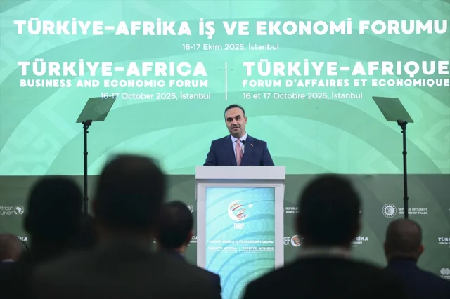Bakan Kacır'dan Şaşırtan Açıklama: Afrika ile Neler Planlanıyor?