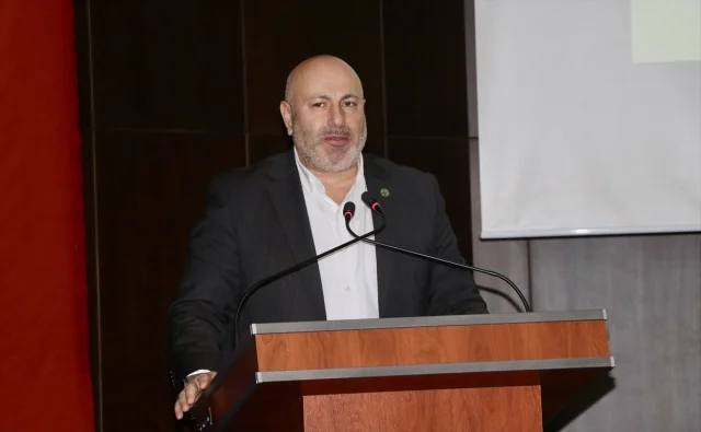 Trabzon'da İklim Değişikliği Odaklı Su ve Orman Yönetimi Paneli Heyecan Yarattı