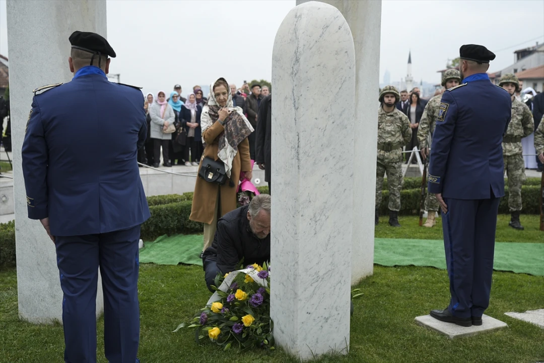 Aliya İzetbegoviç: Bağımsız Bosna'nın Kurucusu Anıldı