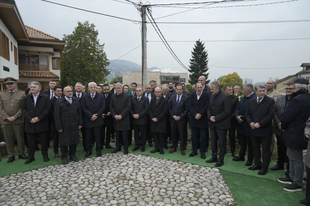 Aliya İzetbegoviç: Bağımsız Bosna'nın Kurucusu Anıldı