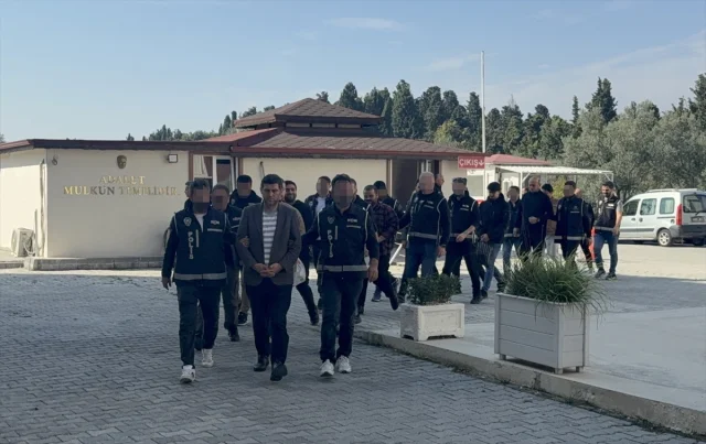 Yalova'da Göç İdaresi Skandalı: Müdür ve Personel Serbest Ka...